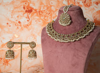 Trendy Grey Color Necklace Set